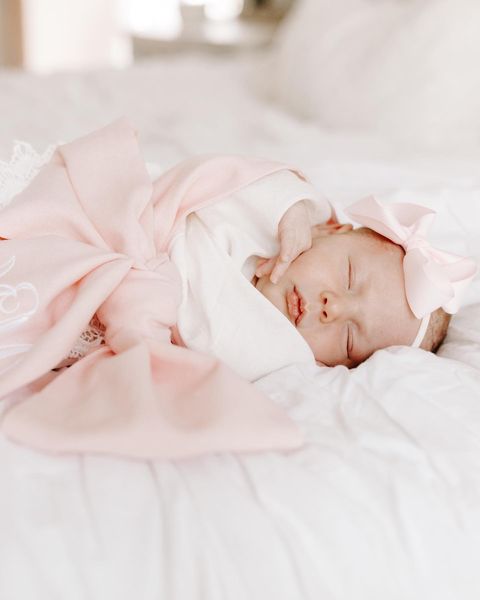 Swaddle Bows : Every Baby is a Gift!